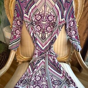 Beautiful Pattern Geometric Dress! Size Small. FREE SHIPPING!
